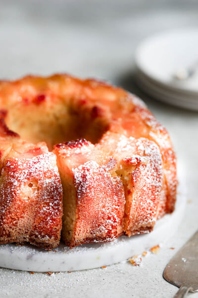 French Vanilla Apple Yogurt Bundt Cake - Belula