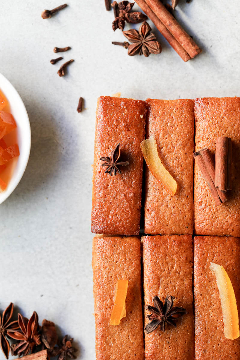 The mini pain d'épices topped with candied oranges, starred anis, and cinnamon