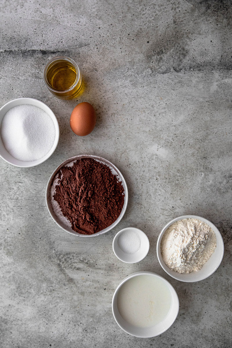 One bowl chocolate cake ingredients