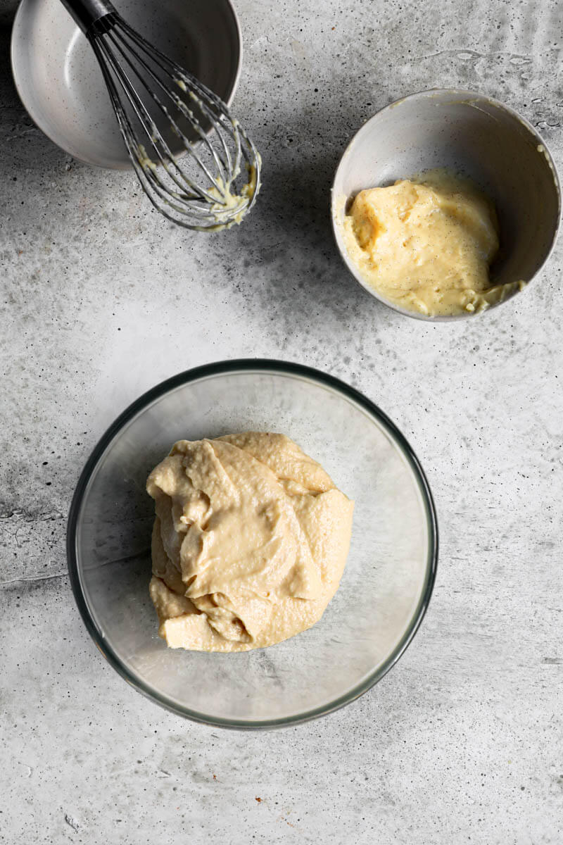 Overhead shot of the almond cream and the pastry cream in 2 different bowls