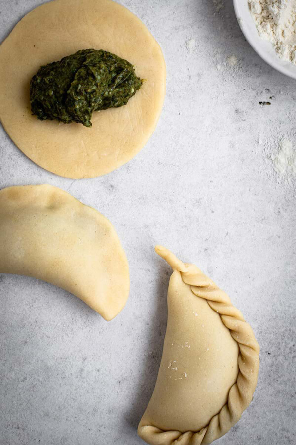 Spinach & Mozzarella Empanadas Belula