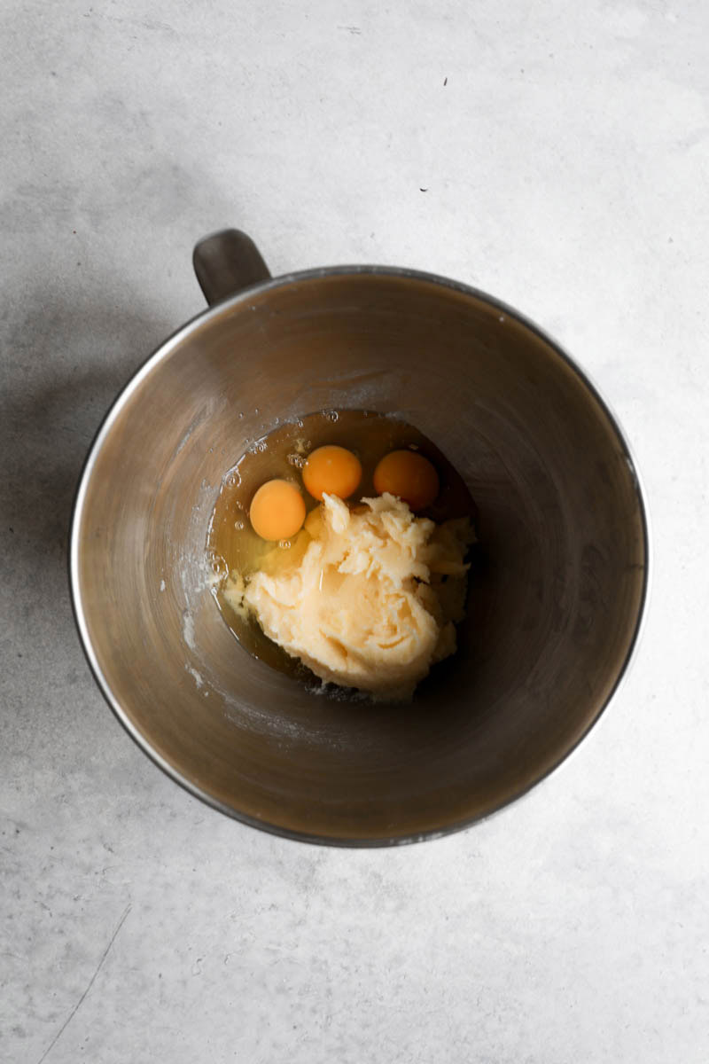 A bowl with the cake batter plus the eggs.